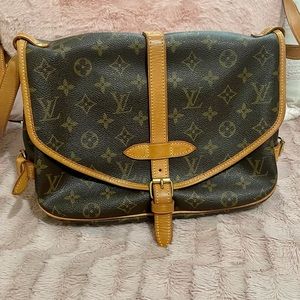 AUTHENTIC LOUIS VUITTON